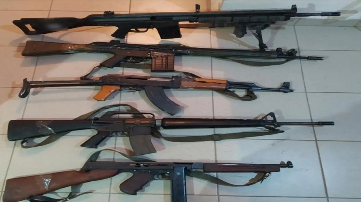 Προφυλακιστέα η 57χρονη για το «οπλοστάσιο» που έκρυβε στην οικία της  