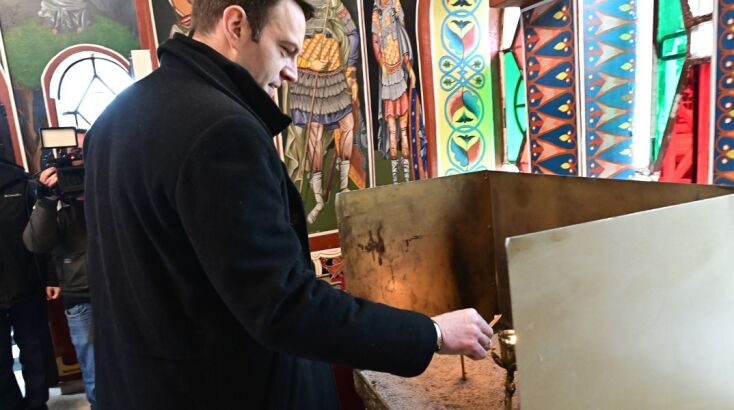 Επίσκεψη Κασσελάκη στο Κέντρο Εκπαίδευσης Πυροβολικού στη Θήβα