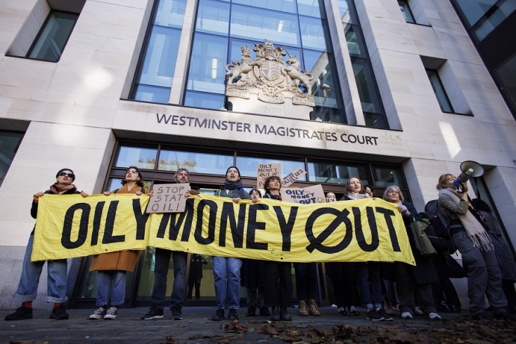 Για διατάραξη της δημόσιας τάξης δικάζεται Η Γκρέτα Τούνμπεργκ