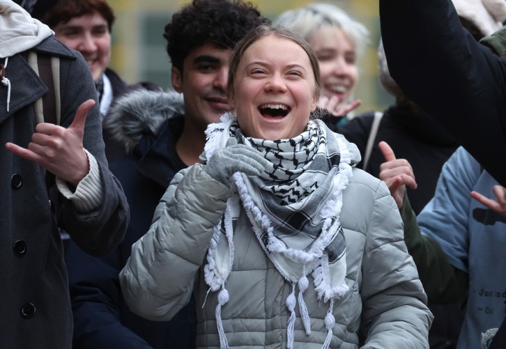 Αθώα η Γκρέτα Τούνμπεργκ για διατάραξη της δημόσιας τάξης