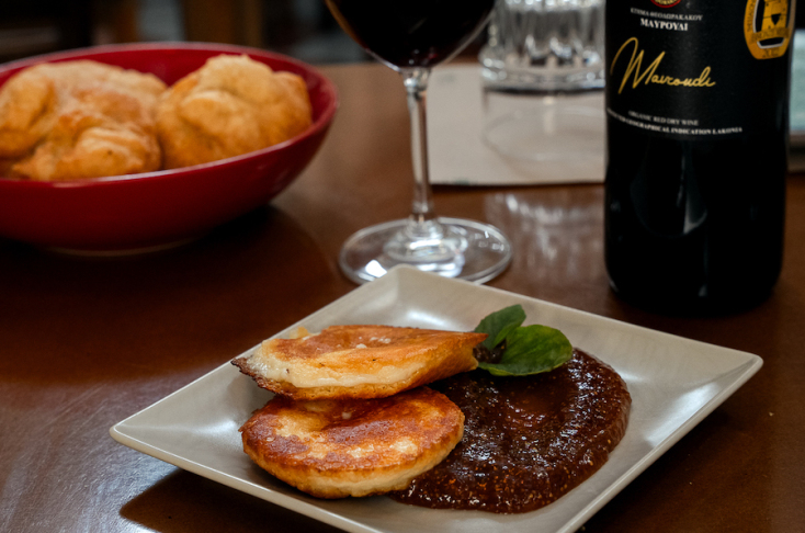 Δεσποινίς Μαργαρίτα: Το αγαπησιάρικο εστιατόριο που σε στέλνει στη Μάνη μάνι μάνι!