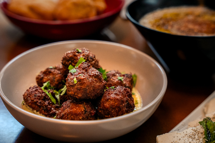 Δεσποινίς Μαργαρίτα: Το αγαπησιάρικο εστιατόριο που σε στέλνει στη Μάνη μάνι μάνι!