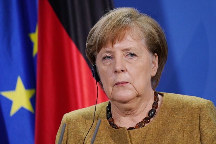 Νέα γκάφα Μπάιντεν  - Μπέρδεψε τη Μέρκελ με τον Χέλμουτ Κολ