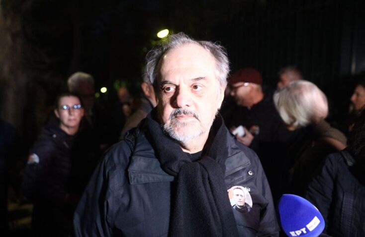 Ναβάλνι: Διαμαρτυρία έξω από τη ρωσική πρεσβεία για το θάνατο του