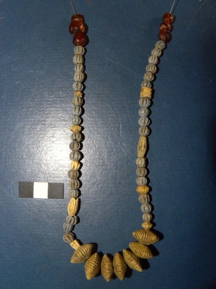 Το περιδέραιο που φορούσε το κοριτσάκι βρέθηκε στον τάφο του στις ανασκαφές στους Λαζάρηδες στην Αίγινα