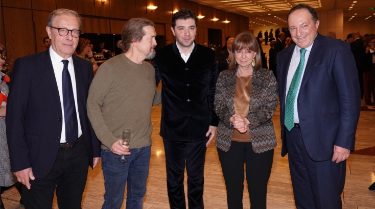 Ο Διονύσης Γραμμένος διευθύνει τη Φιλαρμονική του Λονδίνου