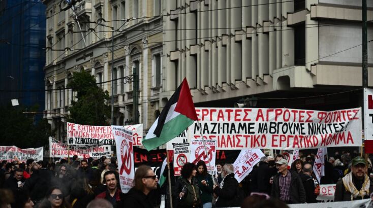 «Κλικ» από τις εργατικές συγκεντρώσεις στην πρωτεύουσα  για τα θύματα στα Τέμπη © EUROKINISSI