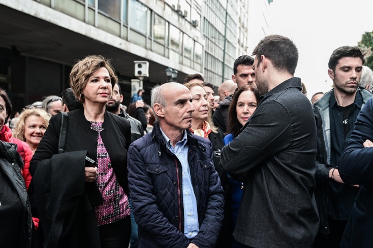 Στέφανος Κασσελάκης και Όλγα Γεροβασίλη συναντήθηκαν στην πορεία για τα Τέμπη μετά την ένταση του Συνεδρίου