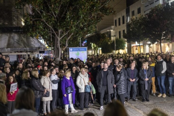 Τέμπη: Τίμησαν τις δίδυμες και την ξαδέλφη τους
