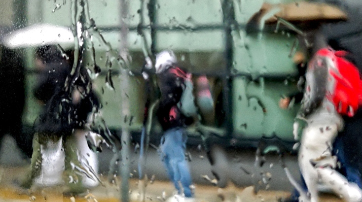 Ισχυρές βροχές και καταιγίδες αύριο Σάββατο κατά τις πρωινές κυρίως ώρες