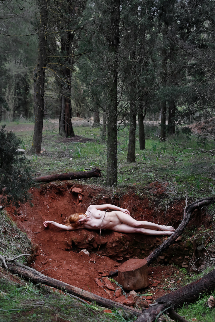 Εκείνη: Μια έκθεση-αναδρομή στην αρχέγονη και σύγχρονη αναπαράσταση της γυναίκας μέσα από τη φωτογραφία