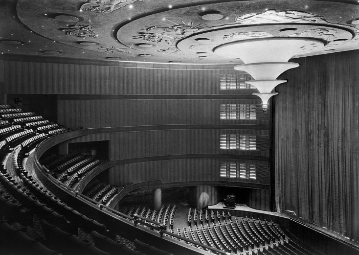 Σαν σήμερα: Η ιστορία του θρυλικού κινηματογράφου Roxy Theater