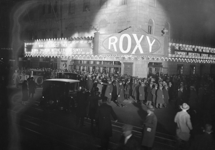 Σαν σήμερα: Η ιστορία του θρυλικού κινηματογράφου Roxy Theater