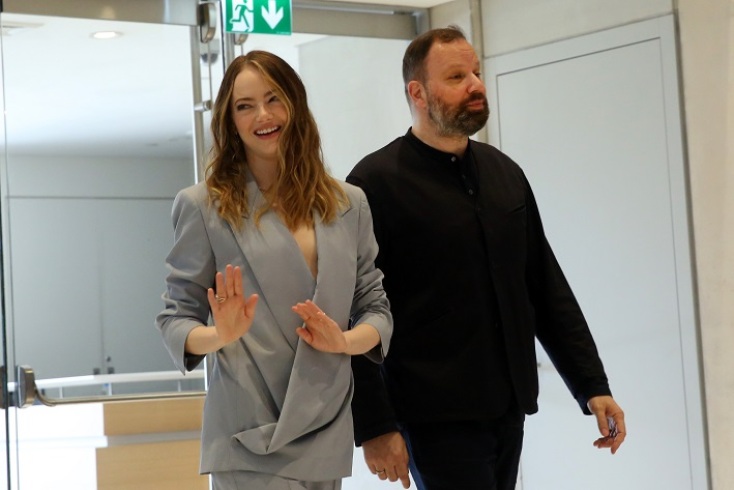 Έρχεται η νέα ταινία του Γιώργου Λάνθιμου με πρωταγωνίστρια την Έμμα Στόουν