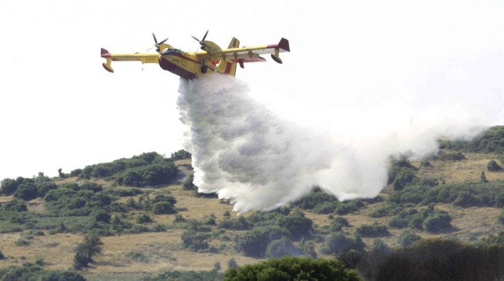 Η Ελλάδα προχωράει στην αγορά Canadair 50 χρόνια μετά