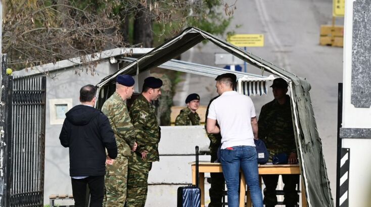 Παρουσιάστηκε στο στρατόπεδο της Θήβας ο Στέφανος Κασσελάκης 