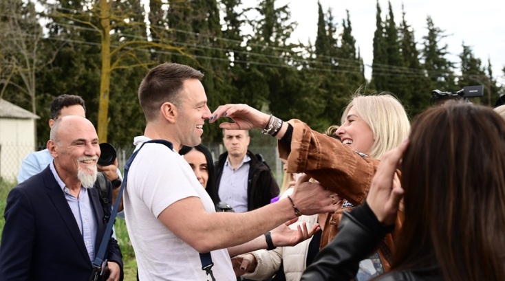 Παρουσιάστηκε στο στρατόπεδο της Θήβας ο Στέφανος Κασσελάκης 