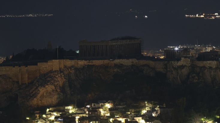 Ώρα της γης: Έσβησαν τα φώτα στην Ακρόπολη (εικόνες)