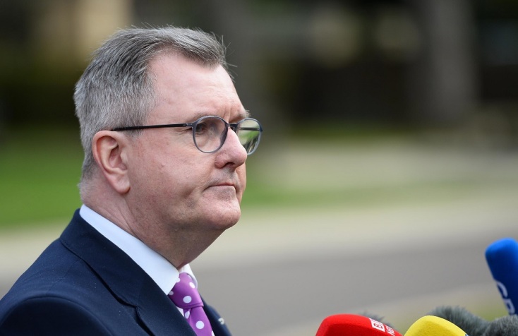 Παραιτήθηκε ο αρχηγός των Δημοκρατικών της Β. Ιρλανδίας για σεξουαλικά αδικήματα