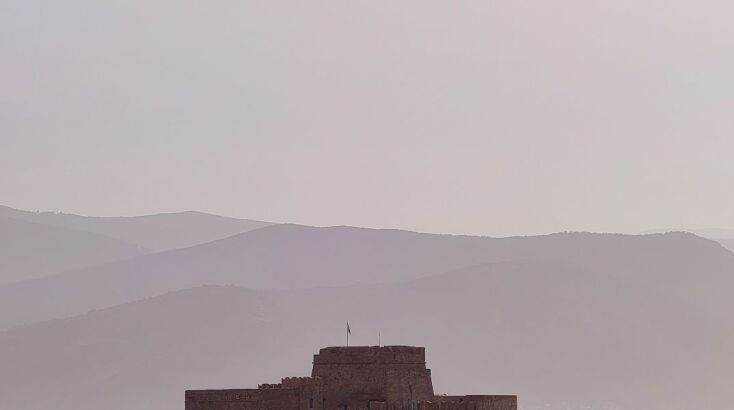 Αφρικανική σκόνη και ομίχλη «σκέπασαν» τη χώρα - «Ορατότης μηδέν» στη Θεσσαλονίκη