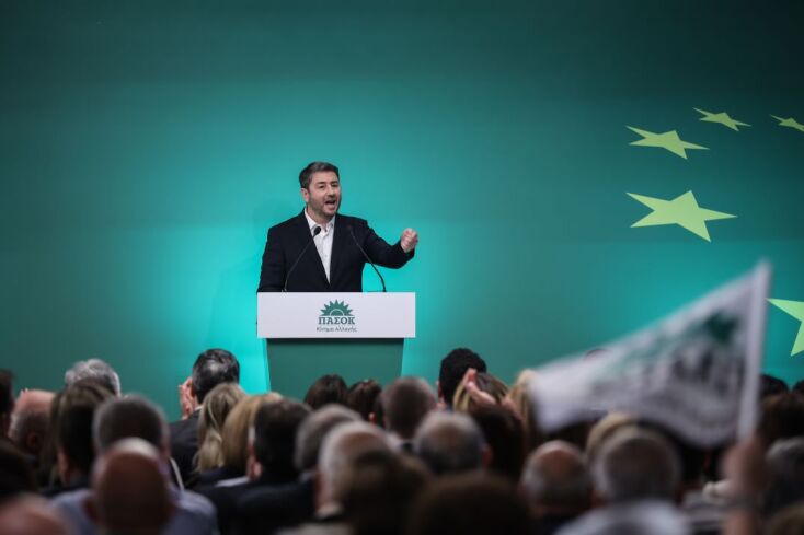 Ο Νίκος Ανδρουλάκης στο βήμα της Κεντρικής Επιτροπής του ΠΑΣΟΚ