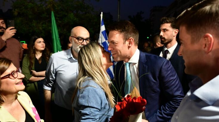 Ο Στέφανος Κασσελάκης παρουσίασε στη Νέα Σμύρνη το τρίτο «κύμα» υποψηφίων για τις προκριματικές εκλογές