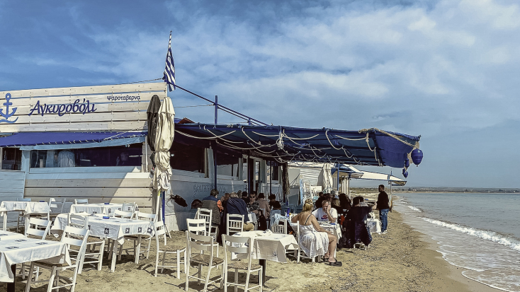 Αγκυροβόλι: Για φρέσκο ψάρι και ουζάρες στον Ποταμό της Επανομής 