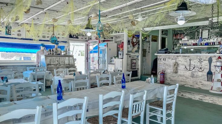 Αγκυροβόλι: Για φρέσκο ψάρι και ουζάρες στον Ποταμό της Επανομής 