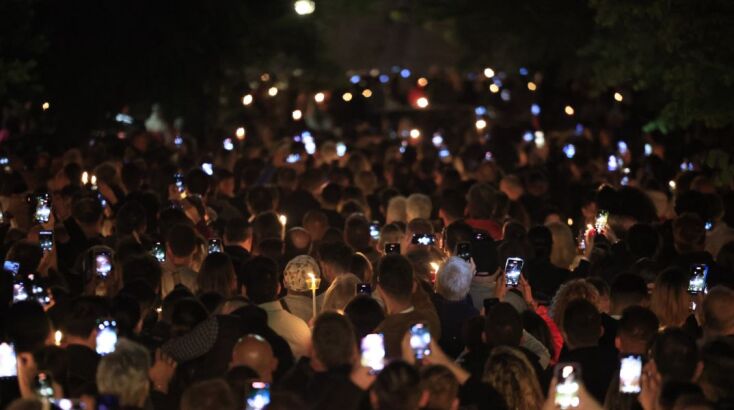 Με λαμπρότητα γιορτάστηκε η Ανάσταση σε ολόκληρη τη χώρα
