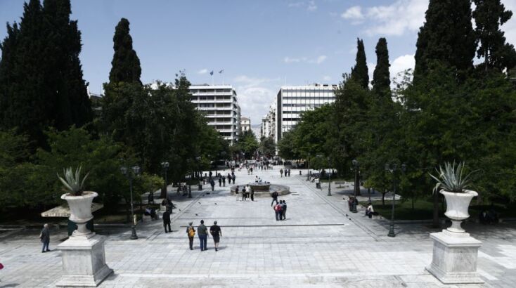 Έρημη πόλη η Αθήνα την Κυριακή του Πάσχα