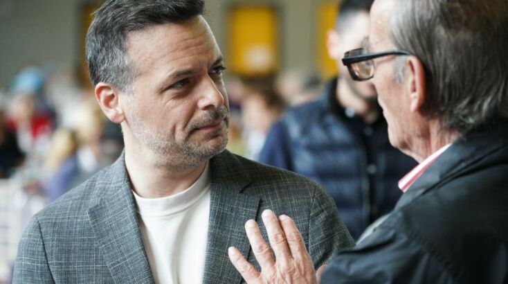 Ο Δήμαρχος Αθηναίων, Χάρης Δούκας, παρέστη στο εορταστικό γεύμα στο Ρουφ 