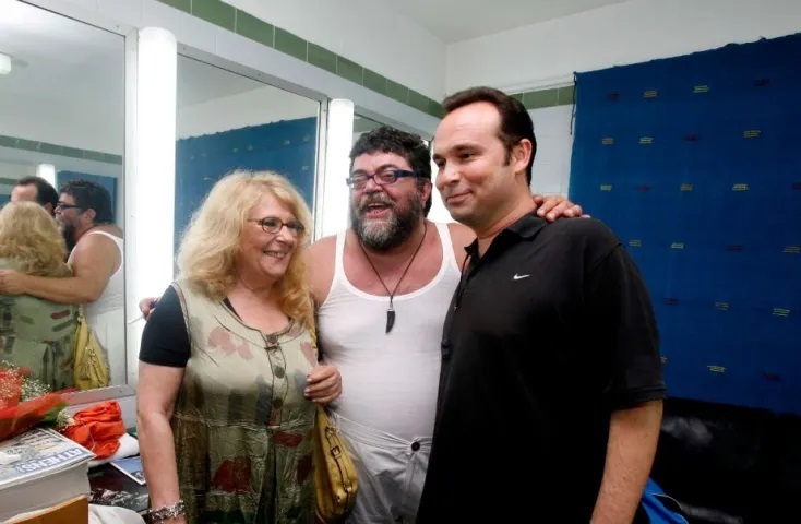 Η Άννα Παναγιωτοπούλου, ο Σταμάτης Κραουνάκης και ο Κώστας Μακεδόνας 