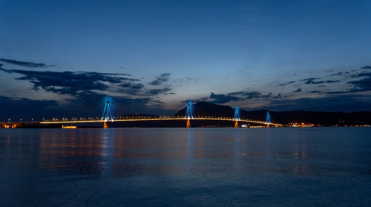 Ημέρα της Ευρώπης: Φωταγώγηση της Γέφυρας Ρίου Αντιρρίου 