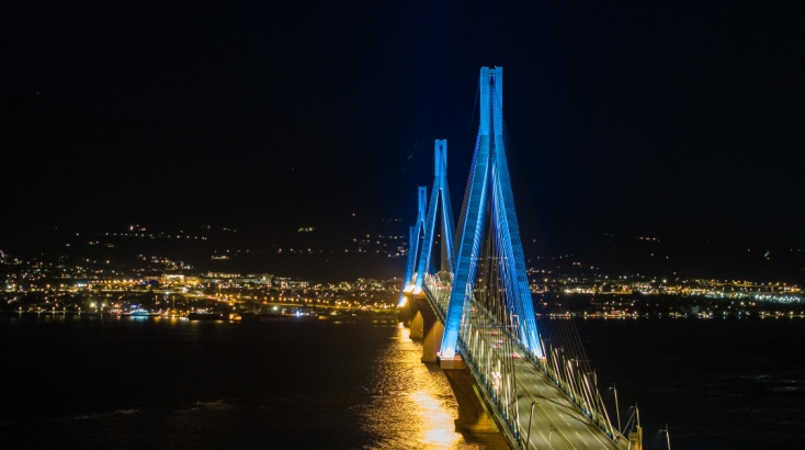 Ημέρα της Ευρώπης: Φωταγώγηση της Γέφυρας Ρίου Αντιρρίου 