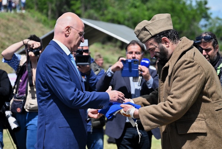 σταρτιωτης, φωτογραφοι, σημαια