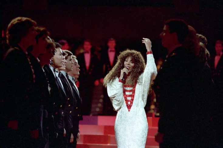 Donna Summer, τραγουσδιστες