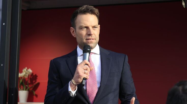 Ο πρόεδρος του ΣΥΡΙΖΑ, Στέφανος Κασσελάκης στην Ηλιούπολη 