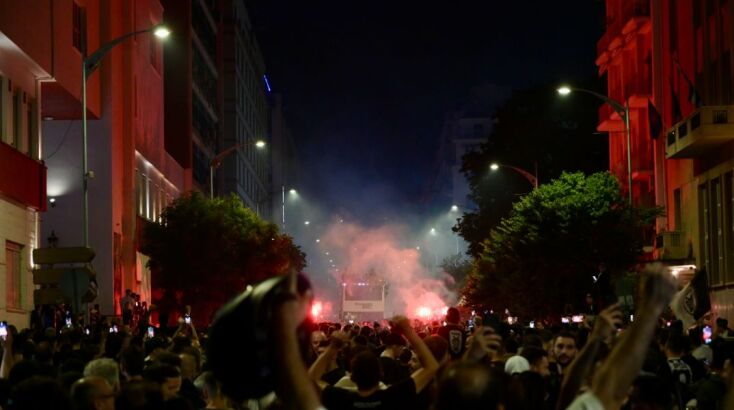 Ολονύχτιο γλέντι στη Θεσσαλονίκη για το πρωτάθλημα του ΠΑΟΚ