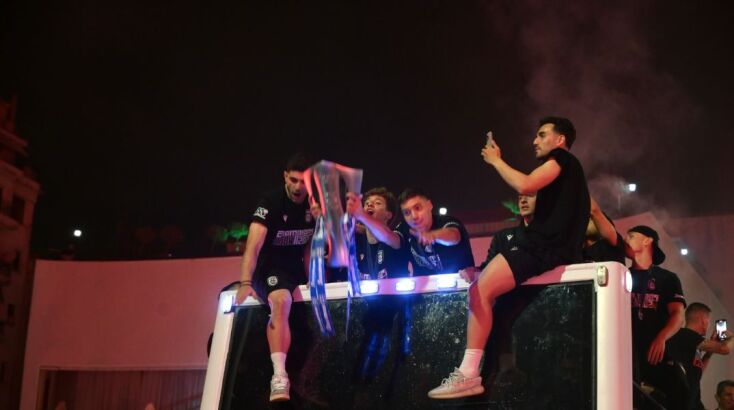 Ολονύχτιο γλέντι στη Θεσσαλονίκη για το πρωτάθλημα του ΠΑΟΚ