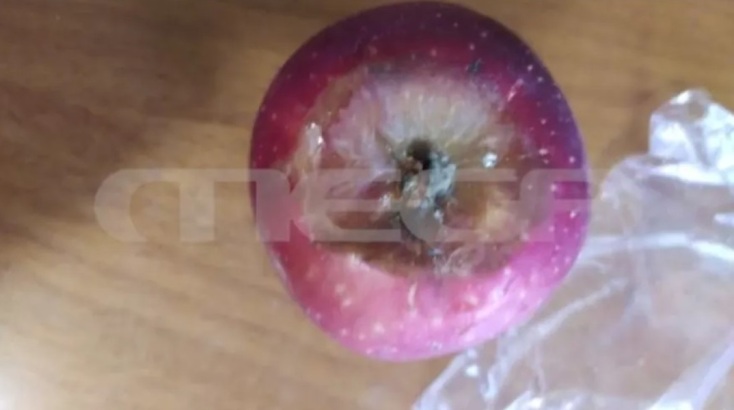 Σάπιο μήλο δόθηκε στους μαθητές στο σχολείο της Λαμίας