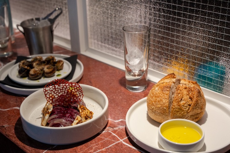 Πινακοθήκη Μωρών: Ένα τσιπουράδικο με στιλ τάπας μπαρ