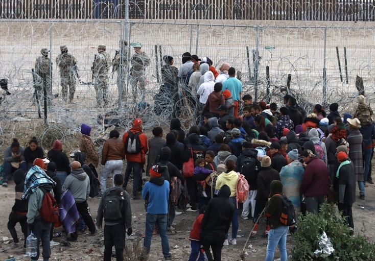 μεταναστες, φραχτης, στρατιωτες