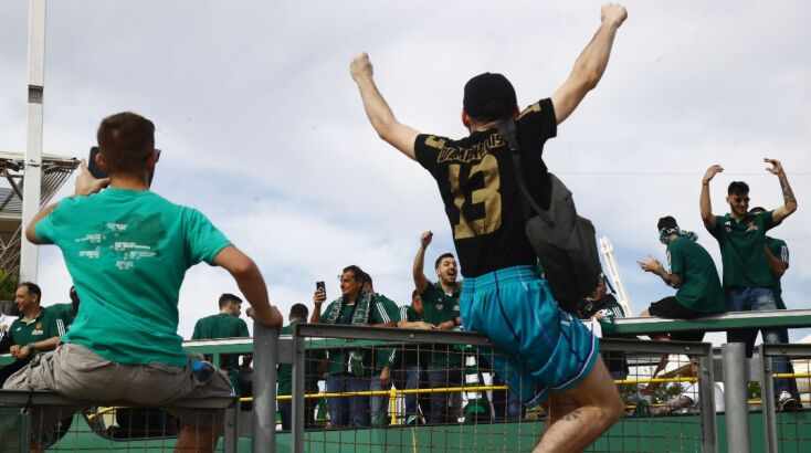 24ωρο ντελίριο στους φιλάθλους του Παναθηναϊκού για την κατάκτηση του έβδομου ευρωπαϊκού τίτλου