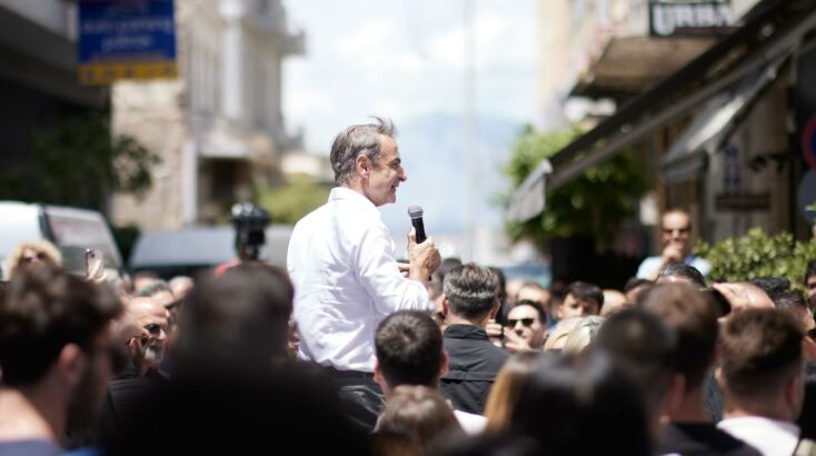 Ο πρωθυπουργός Κυριάκος Μητσοτάκης στην περιοδεία του στην Πάτρα