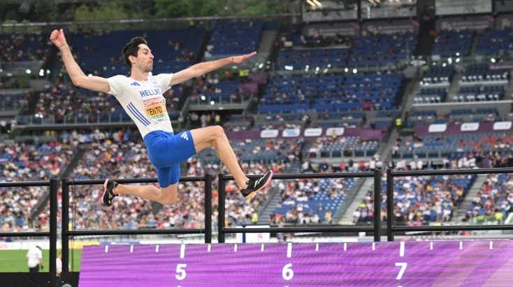 Ο Μίλτος Τεντόγλου