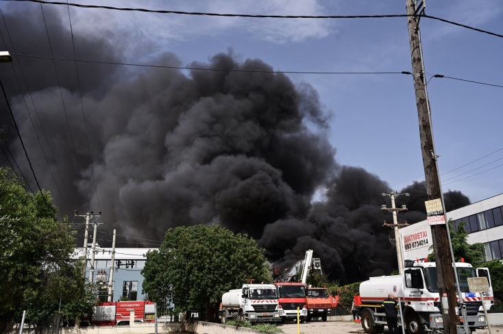 καπνος, εργοστασιο, πυροσβεστικη