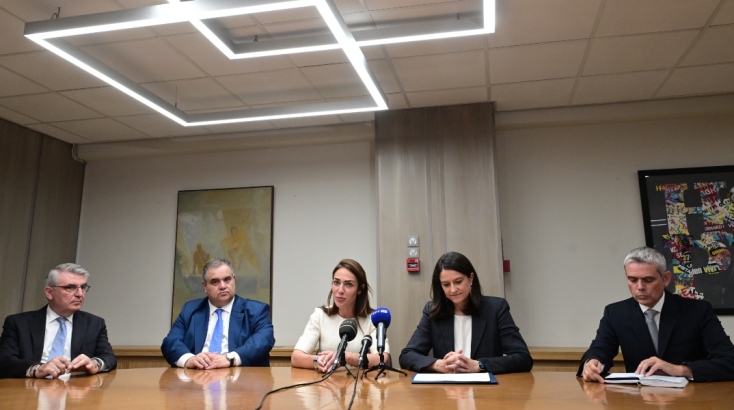 «Αλλαγή σκυτάλης» στο υπουργείο Εργασίας