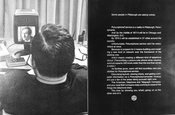 Διαφήμιση της AT&T που ανακοινώνει την εμπορική κυκλοφορία της υπηρεσίας Picturephone