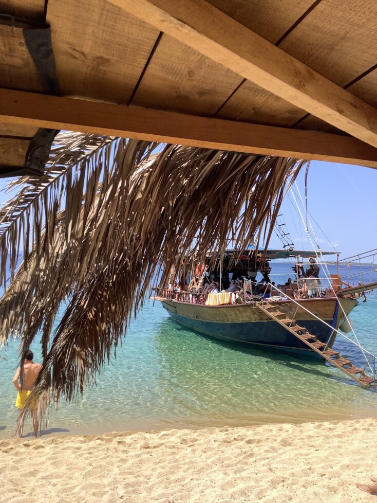 Αρετές Χαλκιδικής, Μπάρμπα-Τόλης