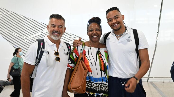 Πετάει για Παρίσι η ελληνική αποστολή